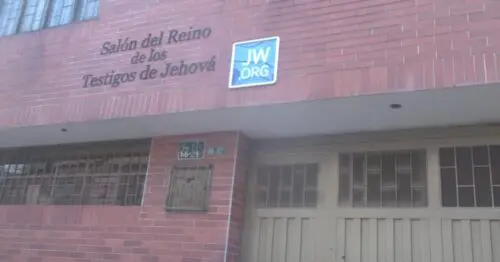 SALÓN DEL REINO DE LOS TESTIGOS DE JEHOVA CARRERA 17K 66 CON 24 SALÓN DEL REINO DE LOS TESTIGOS DE JEHOVA CARRERA 17K 66 CON 24